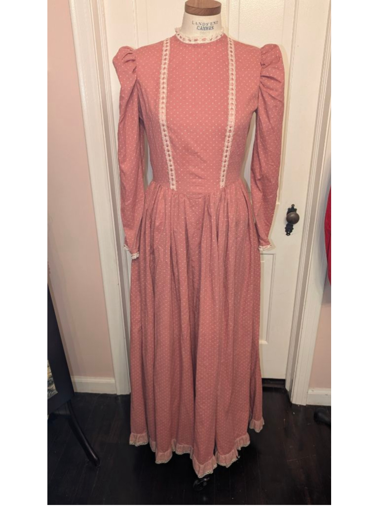 Women's Vintage 70s Pink Prairie Long Sleeve Dress With White Lace Trim M